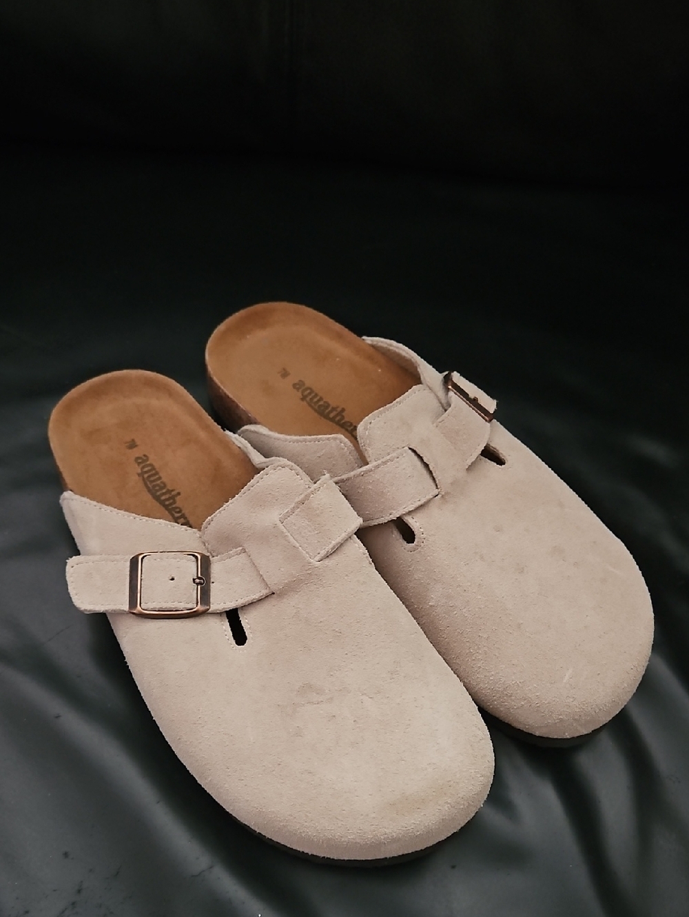 AQUATHERM - Women's Suede Leather Beige Slip On Clogs Sz 7 US - Picture 2 of 10